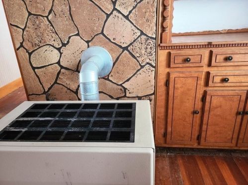 87 Briggs St, New Bedford MA 02740-3206 exterior