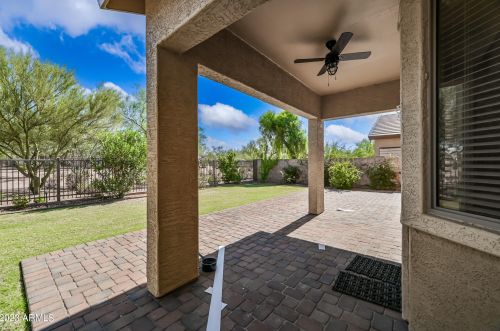 22209 49th St, Phoenix AZ  85054-6170 exterior