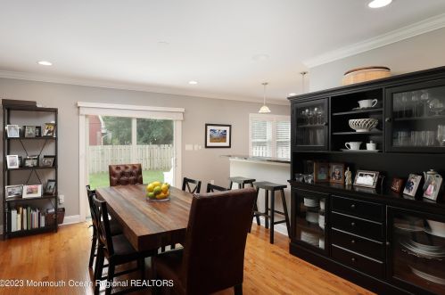 26 Orch Pl, Little Silver NJ 07739-1428 exterior