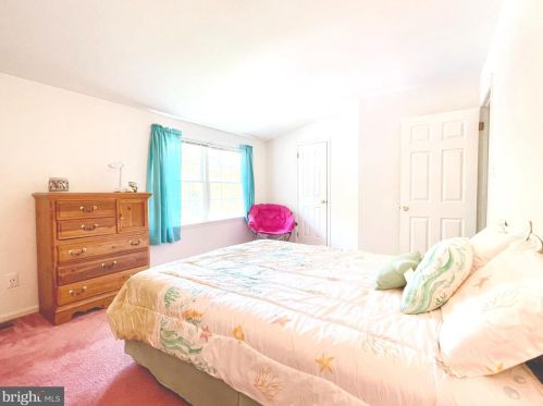 26 Tattersall Dr, West Deptford NJ 08051-1712 exterior