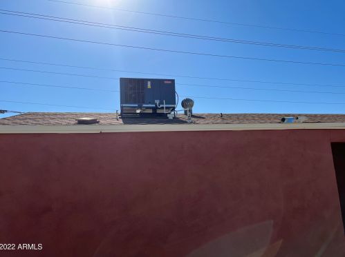 2102 71 Ave, Phoenix AZ 85033-1460 exterior