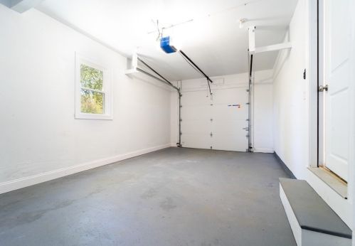 4 Birch Ave, Taunton MA  02718-1403 exterior