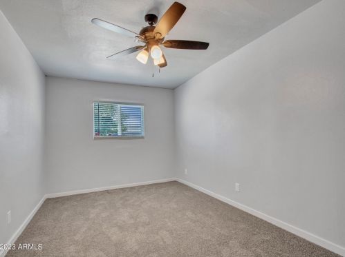 5526 Clarendon Ave, Phoenix AZ 85033-4118 exterior