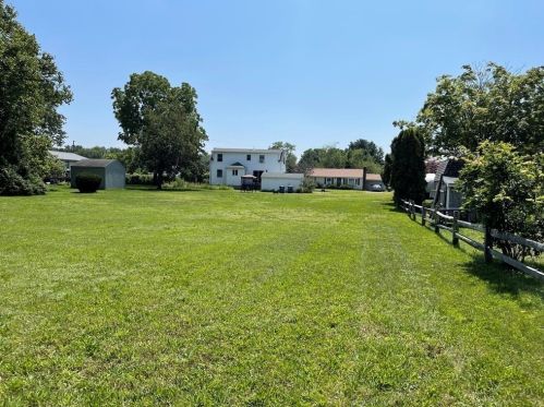 63 Oak St, Seekonk MA  02771-5212 exterior