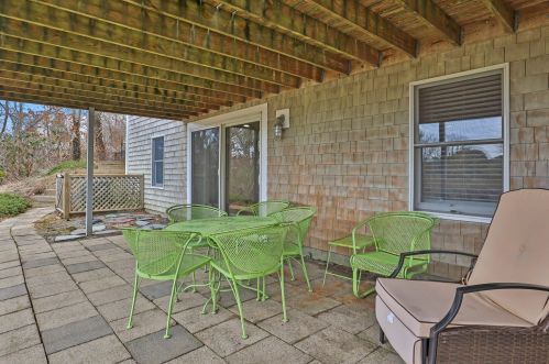 595 Riverview Dr, Chatham MA  02633-1117 exterior