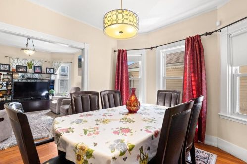 24 Chatham Rd, Everett MA 02149-4915 exterior