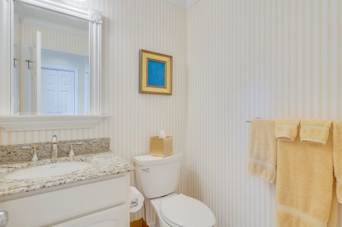 22 Keel De Sac, Falmouth MA 02540 exterior