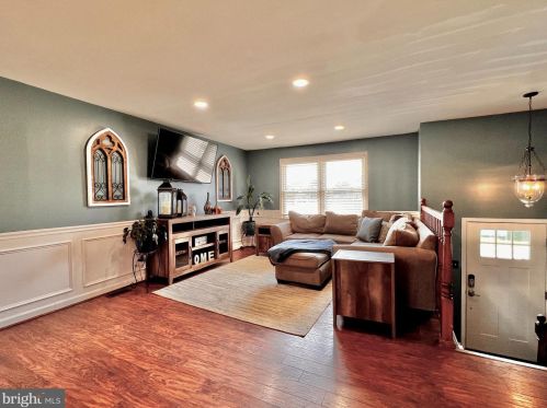 205 Wrexham Ct, West Deptford NJ 08096-4237 exterior