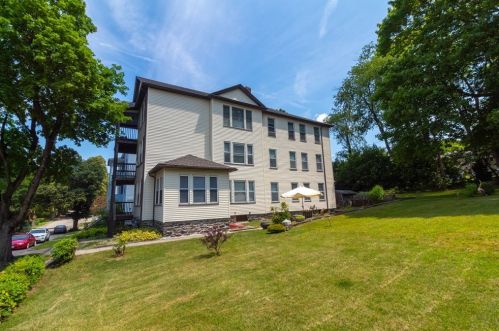 75 Loxwood St, Worcester MA 01604-4520 exterior