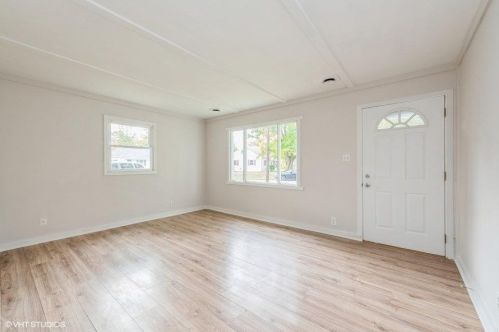 508 Parkside Ave, Valpo, IN 46383-5135