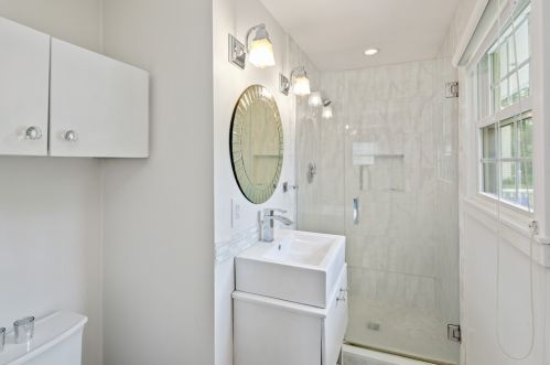 10 Leonard St, Hingham MA 02043-4725 exterior