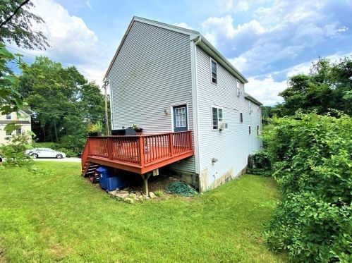 3 Clegg St, Worcester, MA 01603-1205