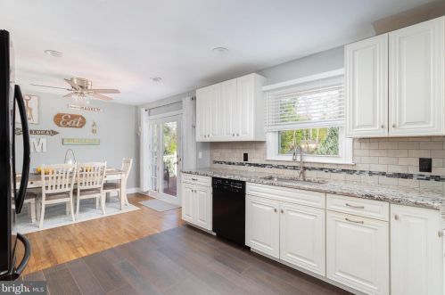 326 Route 156, Trenton NJ 08620-1729 exterior