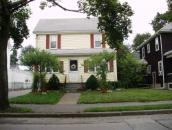 283 Cherry St, Newton, MA 02465-1640