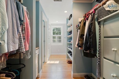 136 Village Ave, Dedham MA  02026-4224 exterior