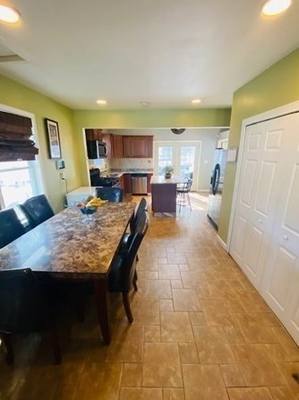 293 Mill St, Worcester MA 01602-3129 exterior