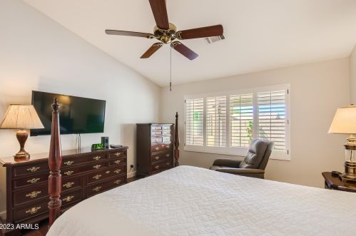 14842 42 Way, Phoenix AZ 85042-5211 exterior