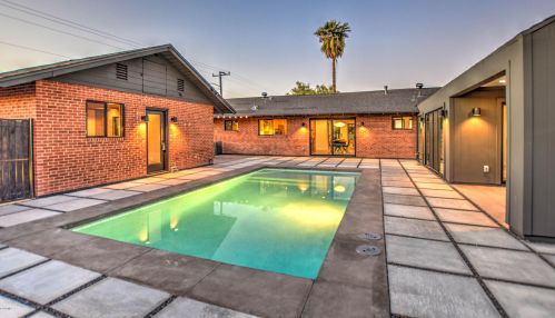 1201 Edgemont Ave, Phoenix AZ 85035-1809 exterior