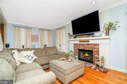 640 High St, West Deptford NJ 08051-1460 exterior