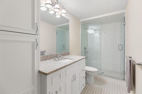 10 Fox Hl Rd, Newton MA exterior