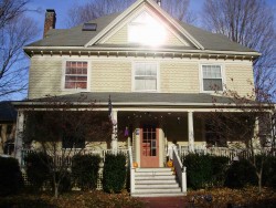 67 Clyde St, Newton, MA 02460-2251
