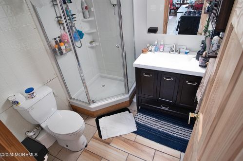 1062 Lakehurst Ave, Jackson Twp NJ 08527-5250 exterior