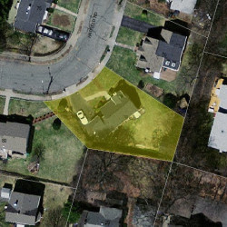 76 Hatfield Rd, Newton MA  02465-1229 aerial view