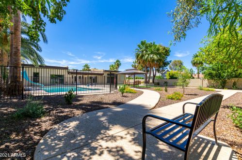 8007 7th Ave, Phoenix AZ  85021-5613 exterior