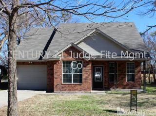 560 Avenue D, Springtown TX  76082-2210 exterior