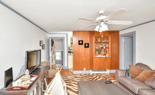 291 East St, Dedham, MA 02026-2044