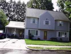 163 Spiers Rd, Newton, MA 02459-3717