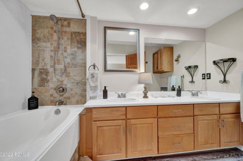 95 Aspen Dr, Park City UT 84098-5186 exterior