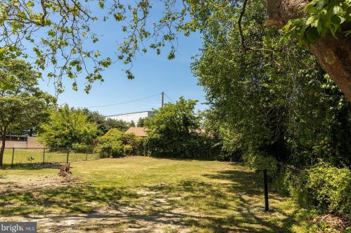 449 Broad St, West Deptford NJ 08096-1055 exterior