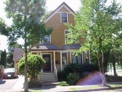 128 Eliot Ave, Newton, MA 02465-1728