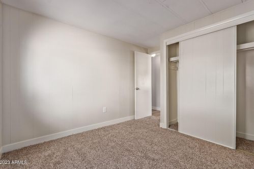 424 Charleston Ave, Phoenix AZ  85022-1529 exterior