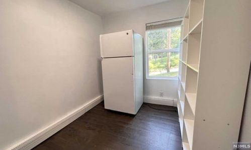 385 Stonetown Rd, Skyline Lakes NJ  07456-1308 exterior