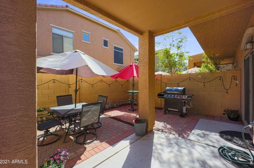 2150 Bell Rd, Phoenix AZ 85022-2940 exterior