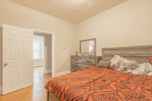 333 Mill St, New Bedford MA 02740-3704 exterior