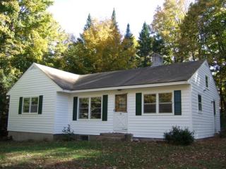 20 Heald St, Pepperell, MA 01463-1222