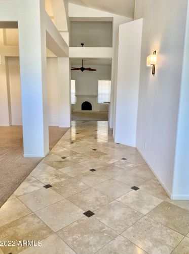 1725 Briarwood Ter, Phoenix, AZ 85048-9409