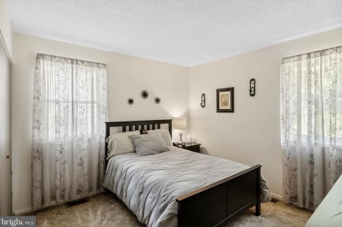 538 Elberne Ave, West Deptford NJ 08093-1715 exterior