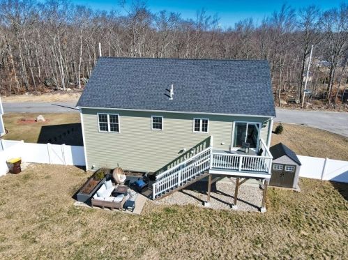 341 Courtney St, Fall River MA 02720-6726 exterior