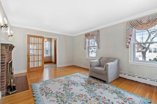 168 Linwood Ave, Newton MA 02460-1429 exterior