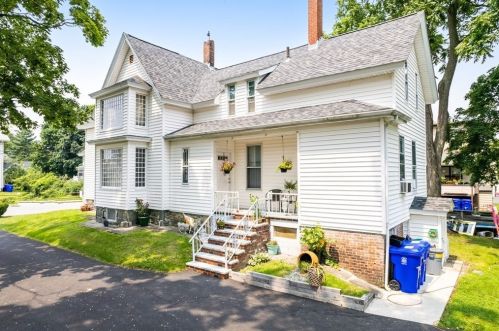 53 Cedar St, Taunton MA 02780-3131 exterior