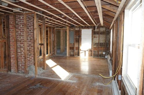 325 Ctr St, West Bridgewater MA 02379-1624 exterior