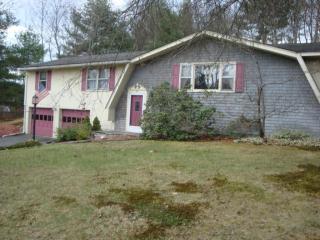 38 Philip Rd, Royalston MA  01331-9657 exterior