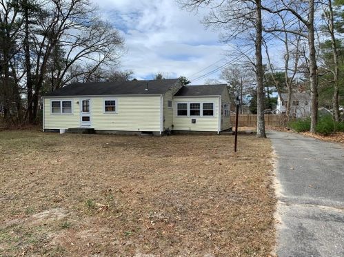 9 Irene Ave, Wareham MA 02571-1908 exterior