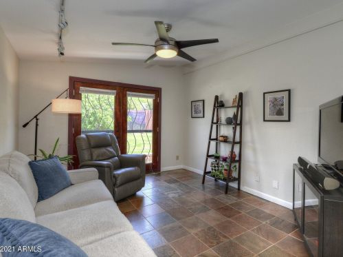 4615 43rd St, Phoenix AZ 85032-3323 exterior