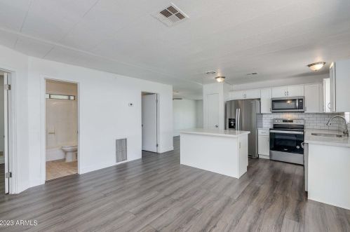 13014 19th Way, Phoenix AZ  85022-5017 exterior