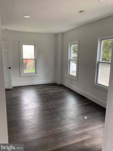 262 Barber Ave, West Deptford NJ  08096-2613 exterior